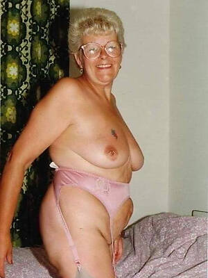 free pics of sexy adult grannies