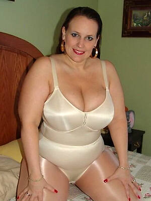 mature wife in lingerie