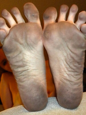 mature female feet
