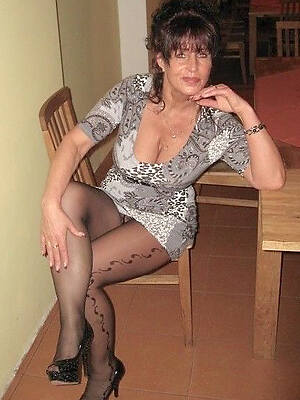 mature and pantyhose porn pics
