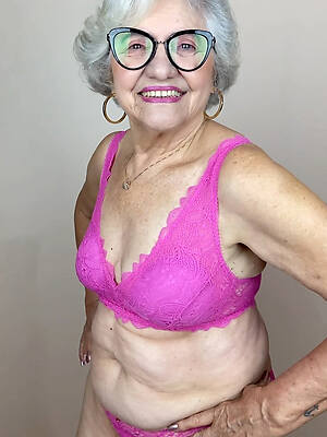 naughty mature granny pics