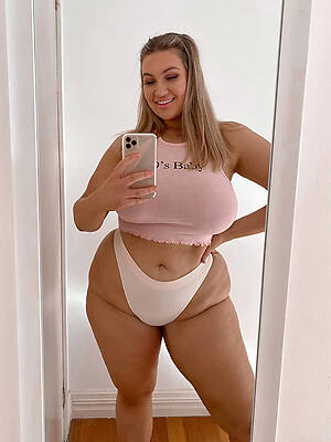 look into mature hot tits