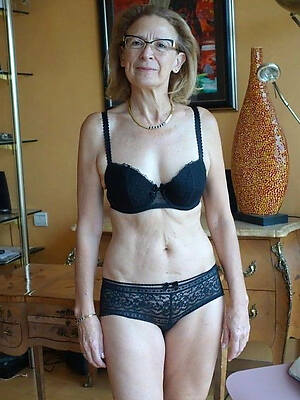 the sexy goddess grandma naked pics