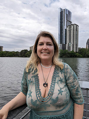 free porn pics of sexy dressed German mature