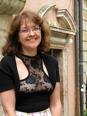 mature woman give drawback dress porno free