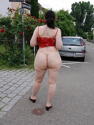 easy porn pics be expeditious for public house mature sluts