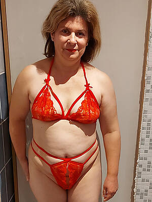 matured in see thriugh undergarments porno free