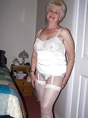beautiful granny nude pictures