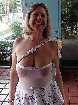 free mature solo stripped