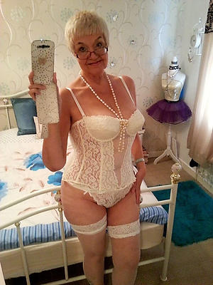 wonderful hot sexy mature selfies