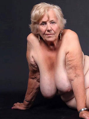 naked beautiful mature grandma pics